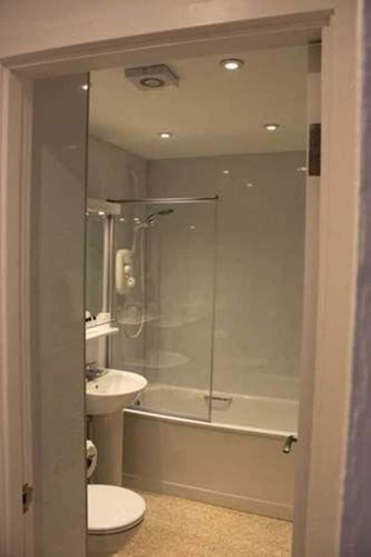 Bathroom 3, Brander Lodge Hotel, Argyll and Bute