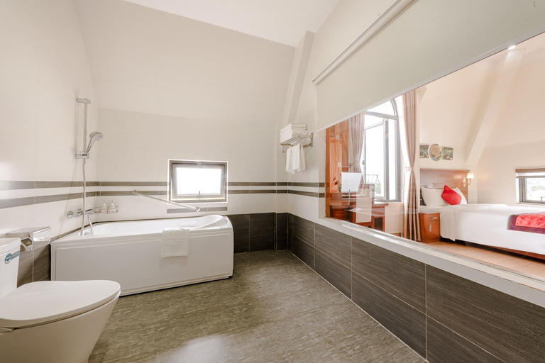 Bathroom 5, Maro Boutique Villa, Đà Lạt