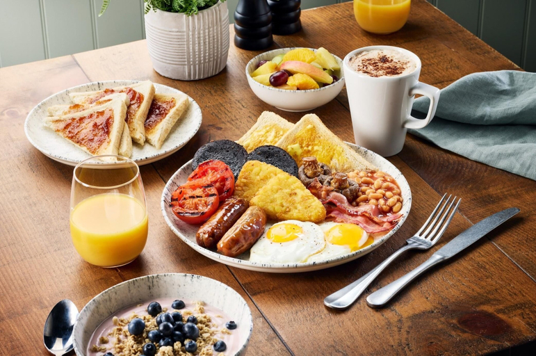 Food & Drinks 5, Premier Inn Worcester City Centre, Worcestershire