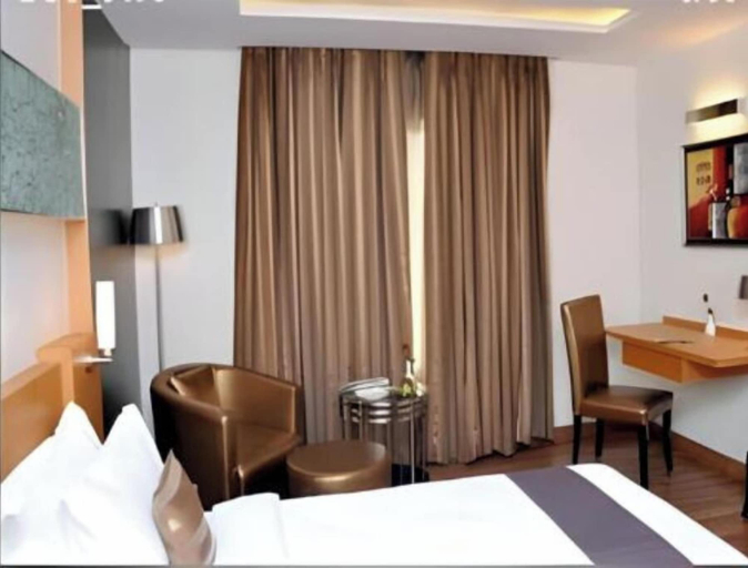 Room 2, Hotel Lineage, Lucknow
