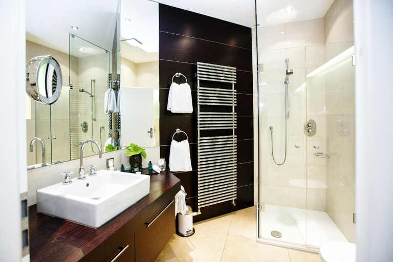Bathroom 3, Burg & Gastehaus by Schwarzenstein, Rheingau-Taunus-Kreis