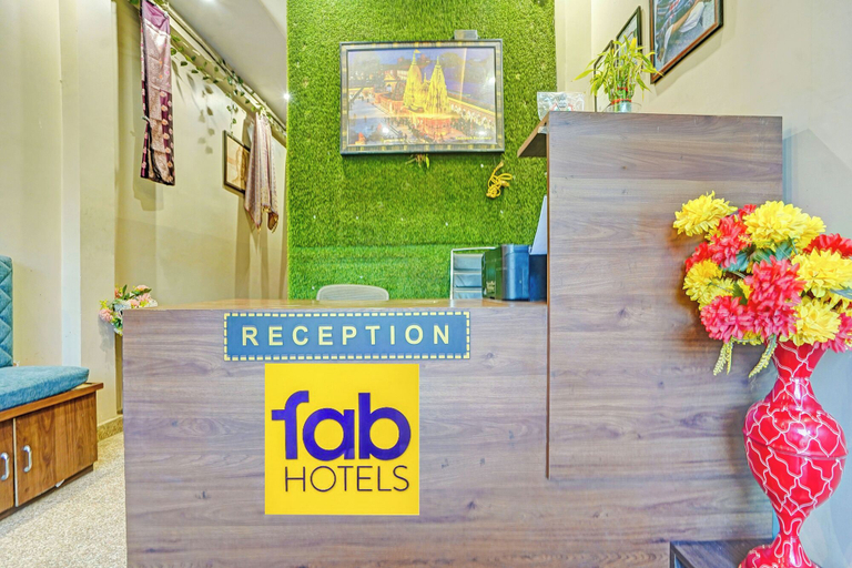 Reception 5, Fahotel Rudransh Residency-1Km from Kashi Vishwanath Temple, Varanasi