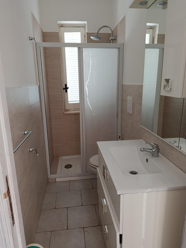 Bathroom 3, SALENTO VACANZE 2 nuova gestione, Brindisi