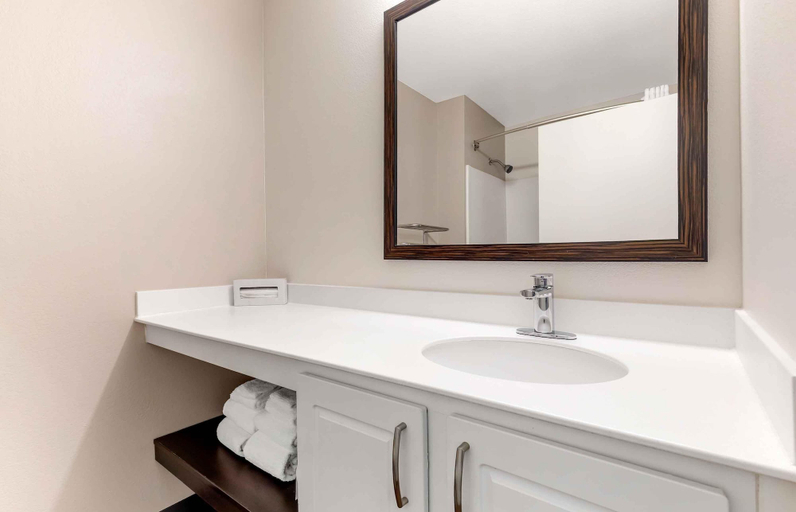 Bathroom 4, Extended Stay America Suites Washington DC Tysons Corner, Fairfax