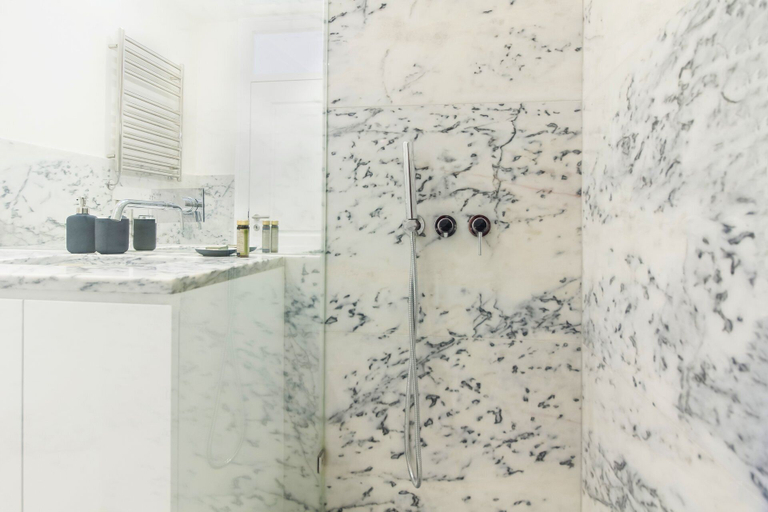 Bathroom 4, Restauradores Prestige, Lisbon