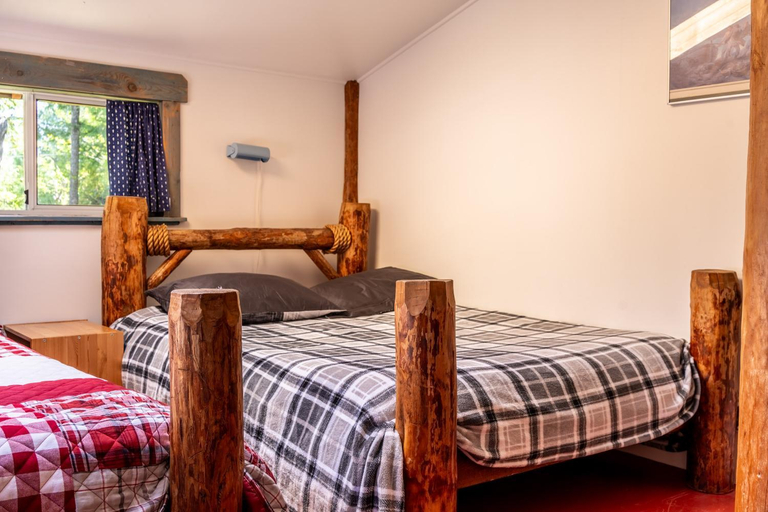 Bedroom 2, Woods End Landing, Alberni-Clayoquot
