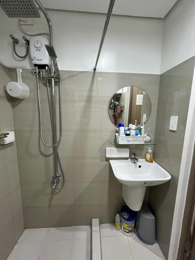 Bathroom 2, Twin Palm Guesthouse, Davao City