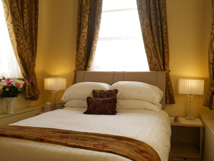 Bedroom 3, Muntham Holiday Apartments & Town House, Torbay