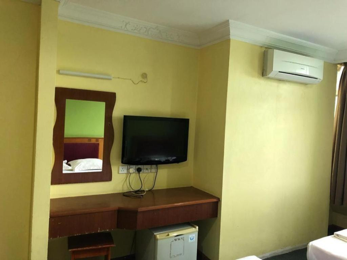 Others 5, Hotel Perdana, Lawas