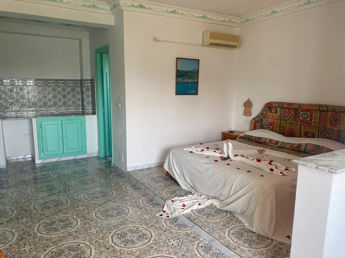 Room 3, Le Petit Prince, Hammamet