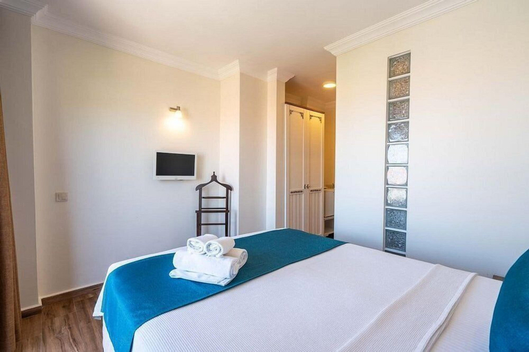 Others 2, Cunda Giritlioğlu Otel, Ayvalık