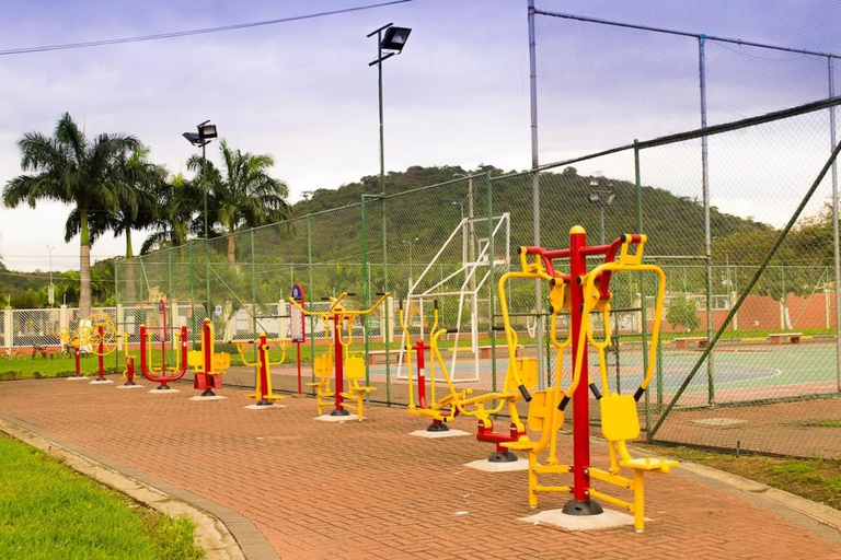 Others 5, Dpto 3dorm 1-8pers 5 camas Piscina Seguridad 24h, Daule