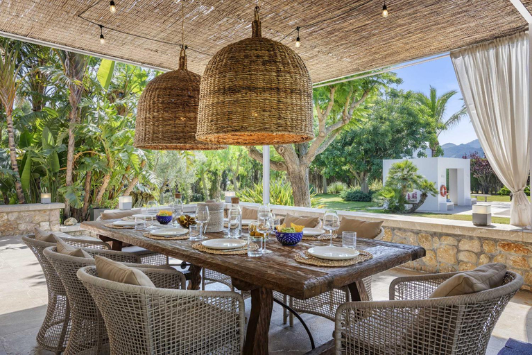 Food & Drinks, Finca Playa Llenaire, Baleares