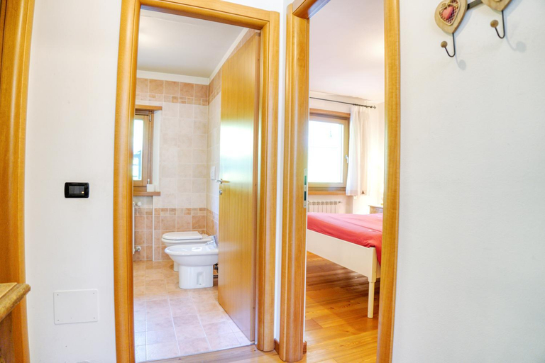 Bathroom 3, Dolomites Mountain Residence - Cozy Alpine Chalets with Private Parking, Belluno