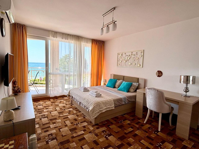Bedroom 2, Apartments Bellevue, Nesebar
