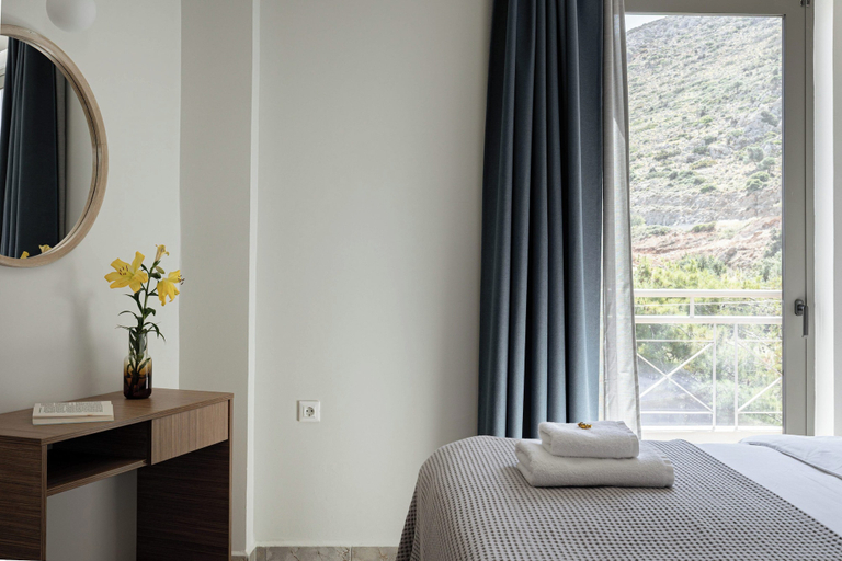 Bedroom 4, Bella Vista Hotel by Checkin, Crete