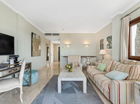5, All About Puente Romano Penthouse Suite, Málaga