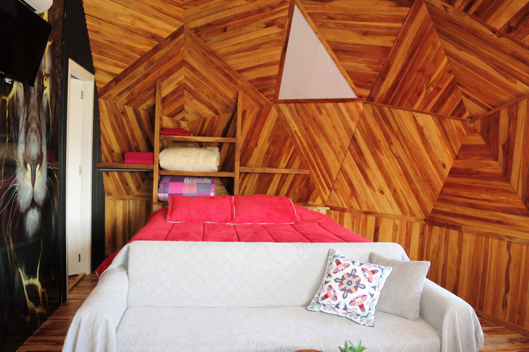 Room 5, Sama Tannourine Dome Houses, Batroun