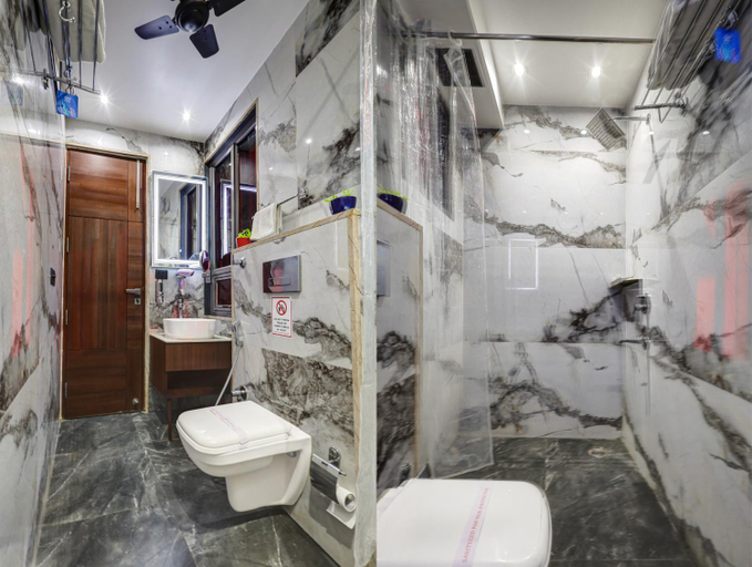 Bathroom 3, Hotel Sanca International in Patel Nagar Delhi, Delhi