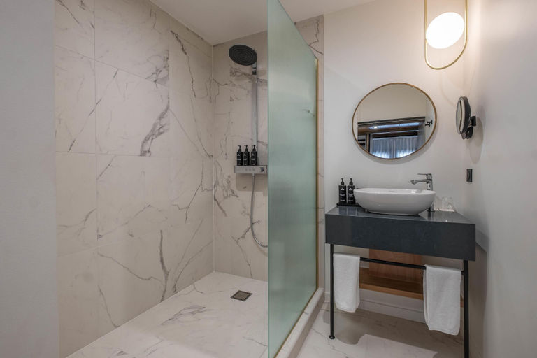 Bathroom 5, Cour des Loges Lyon, A Radisson Collection Hotel, Rhône