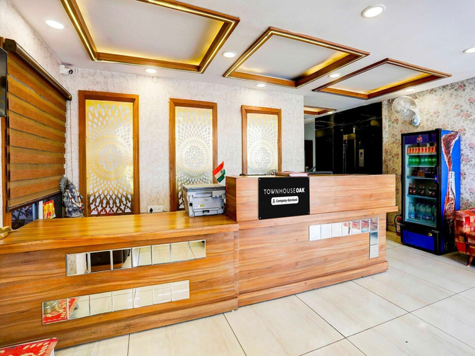 Reception 2, Townhouse Oak Hoshangabad Capital Mall, Bhopal