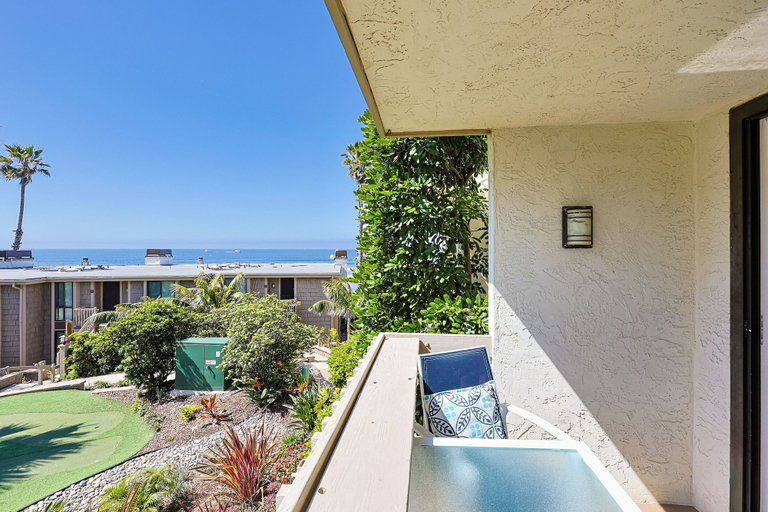 Sport & Beauty 5, Oceanside Beach Condos, San Diego