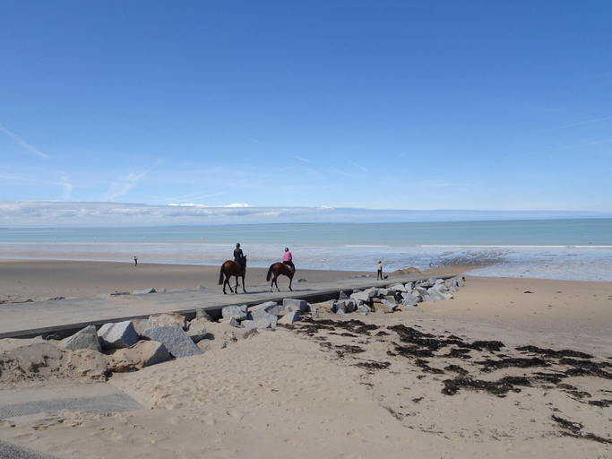 View from property 4, 4-guest Coastal Chalet With Pool, Manche