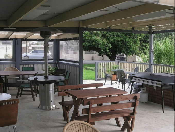 Food & Drinks 5, Camperdown Cascade Motel, Corangamite - North