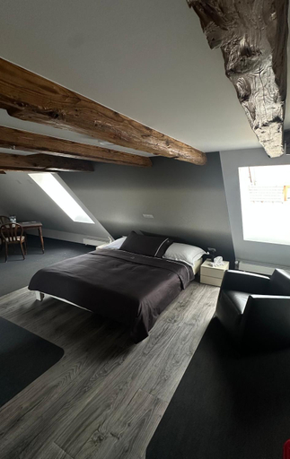 Bedroom, Chez Gilles Hotel Restaurant SA, La Chaux-de-Fonds