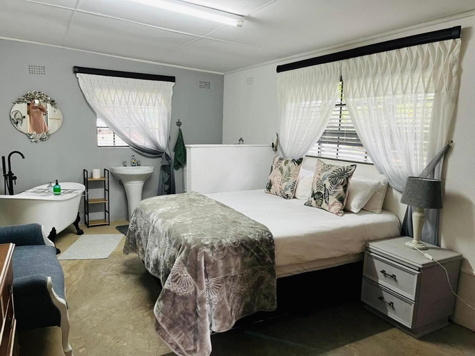 Bedroom, BelofteBos Farmhouse Inn, Vhembe