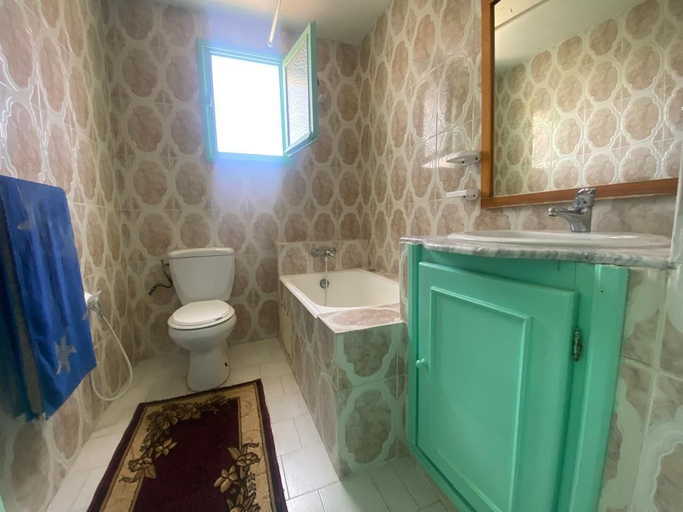 Bathroom, Le Petit Prince, Hammamet