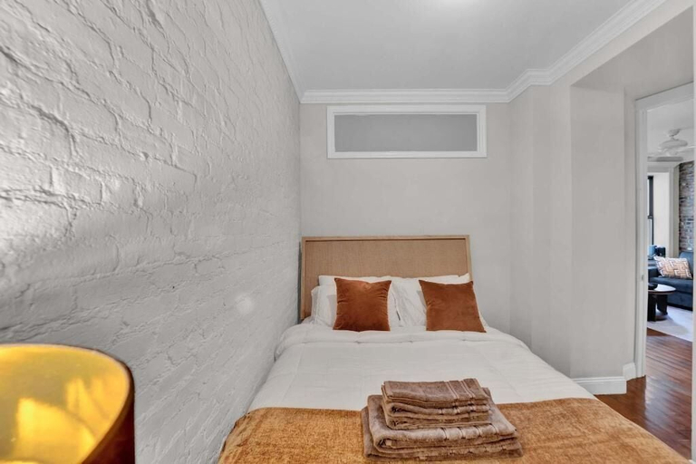 Room 3, NYC Apartment 340-C, New York