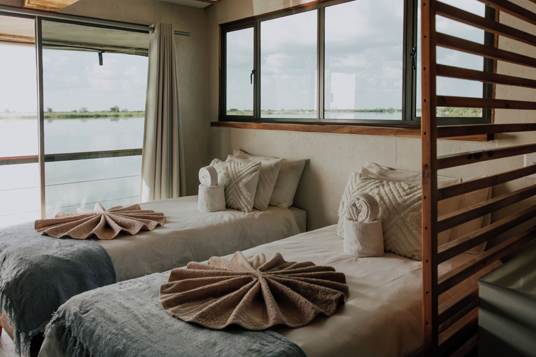 Room 3, Muchenje River Lodge, Sesheke