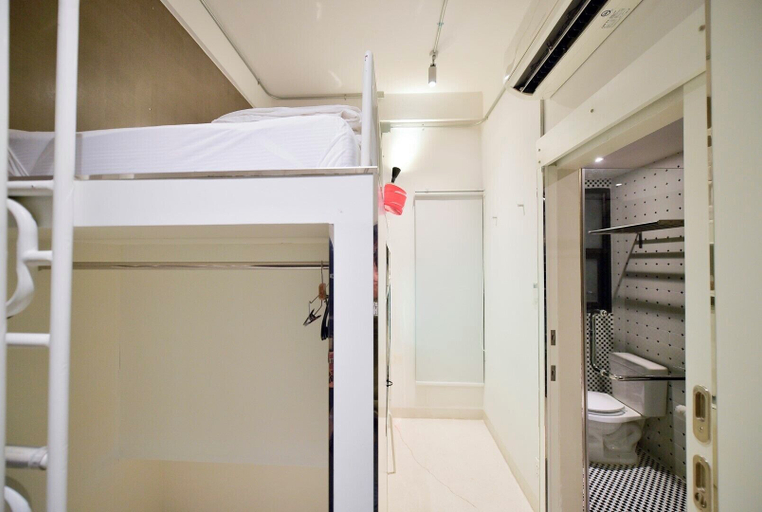 Bathroom 5, Jasaen Stylish Hotel, Khlong San