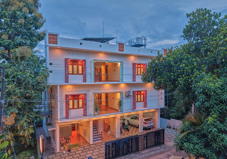 Exterior view 2, De Waves, Thiruvananthapuram