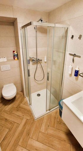 Bathroom 2, Durbuy House, Luxembourg