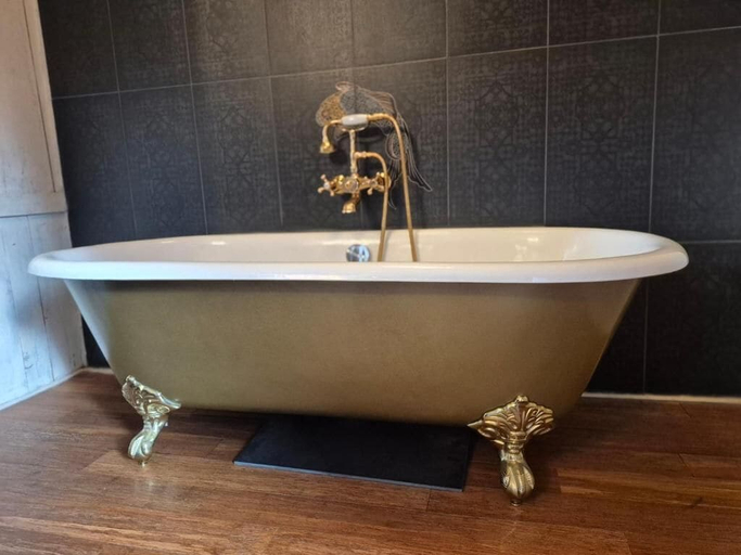 Bathroom 2, La Bâtisse de Bromont, Puy-de-Dôme