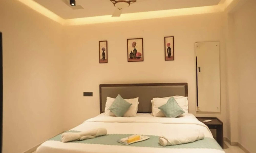 Room 4, Nova Swet Kamal Residency, Rajkot