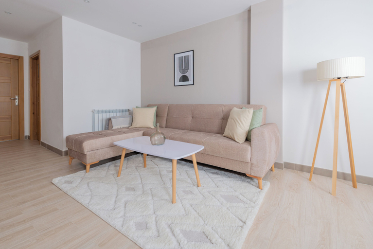 Living area 3, Fastueux Appartement 2 pieces au Golf, Bouzareah