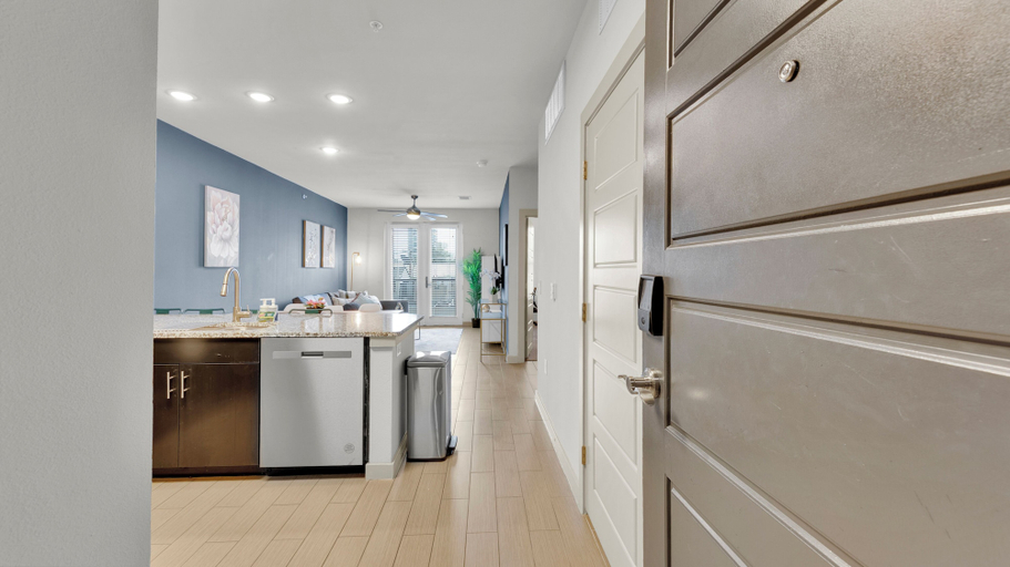 Interior entrance 3, Apartmint at Bell Katy Trail Dallas, Dallas