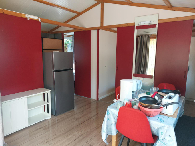 Others 3, Camping du Nizour, Charente
