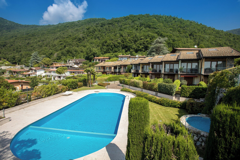 Pool 5, Terraced House With Private Garden, Brescia