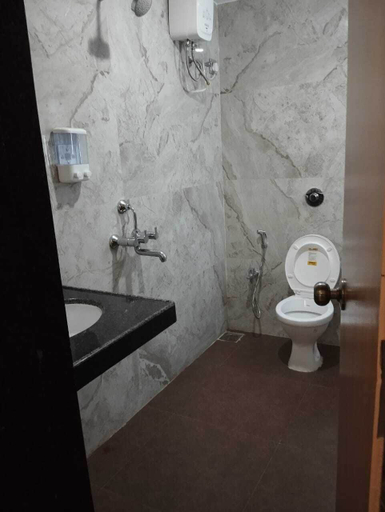 Bathroom 3, ROYAL BEACH HOTEL, North Goa