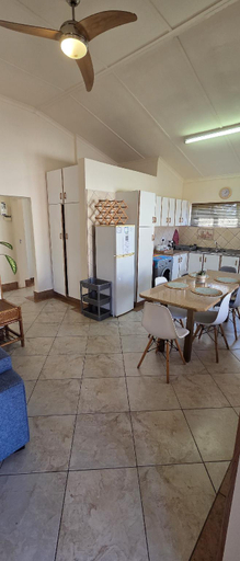 Food & Drinks, Aloe Self Catering Budget Room With Kitchenette, Ugu