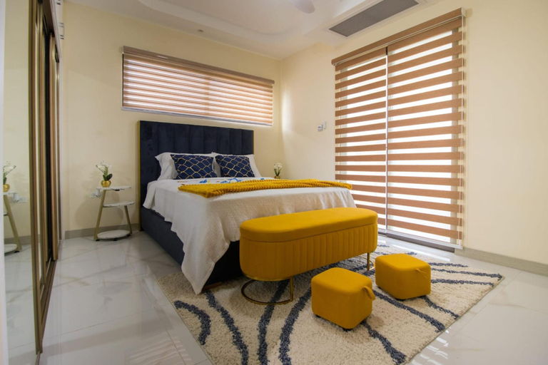 Room 4, Aurelia- 1BR Luxury Beachfront Condo