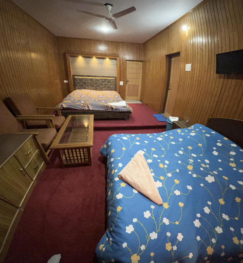Bedroom 2, Himalayan Resort, Srinagar