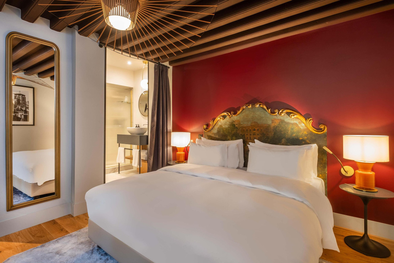 Bedroom 4, Cour des Loges Lyon, A Radisson Collection Hotel, Rhône
