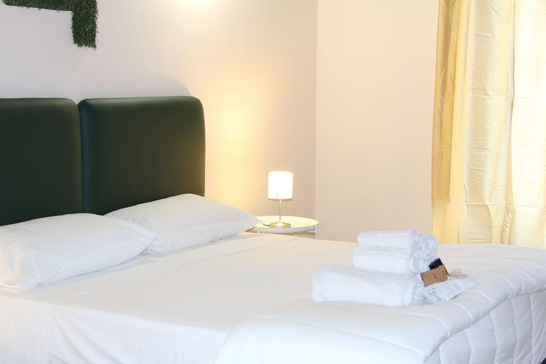 Bedroom 2, Urban Pop 2 BnB, Catania