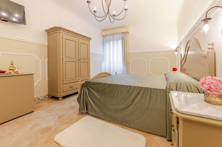 Bedroom 4, Castello Vassallo, Salerno
