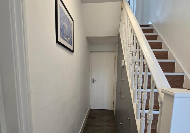 Interior 3, Charming 2 Bedroom House in London, London